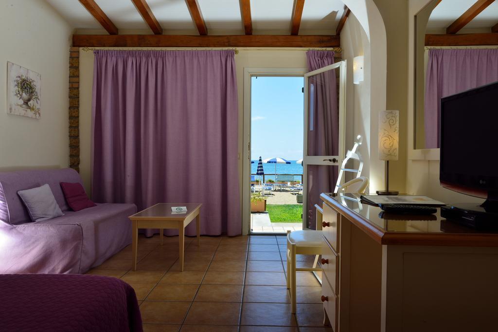 Hotel Acquasanta Terracina Cameră foto